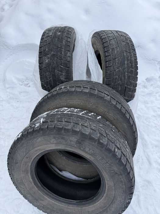 Продам комплект шин 265/70/16