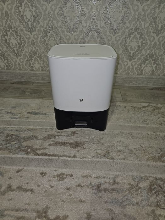 Продаётся робот-пылесос