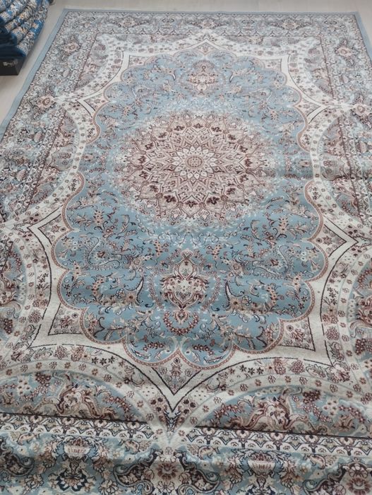 Продам ковёр 250х350 R