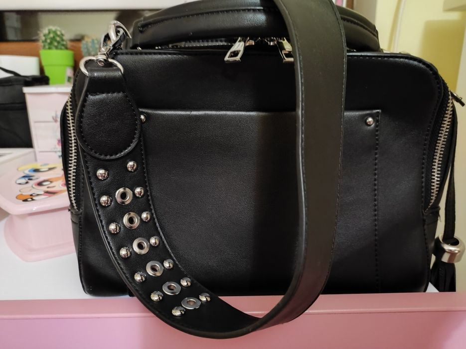 Дамска чанта куфарче