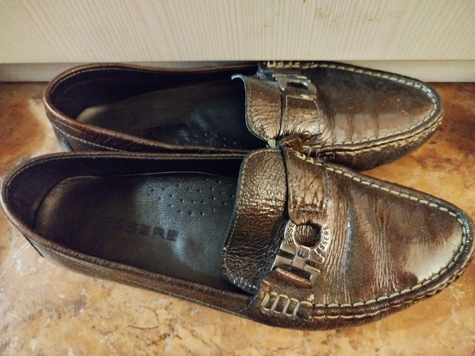 Продам мокасы женские