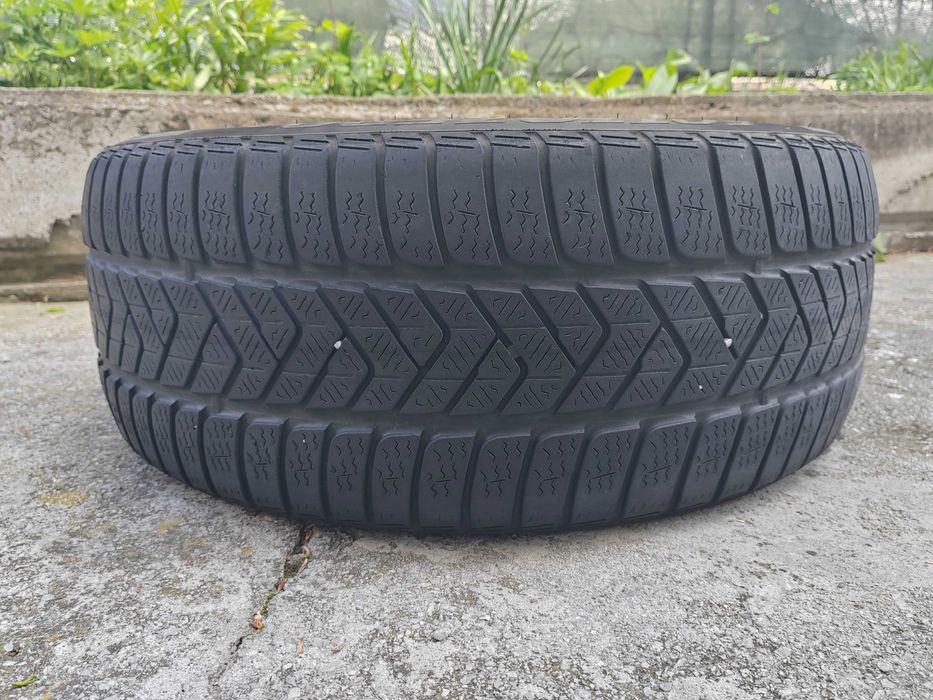 245/45/19 1бр.Pirelli Зимна Гума