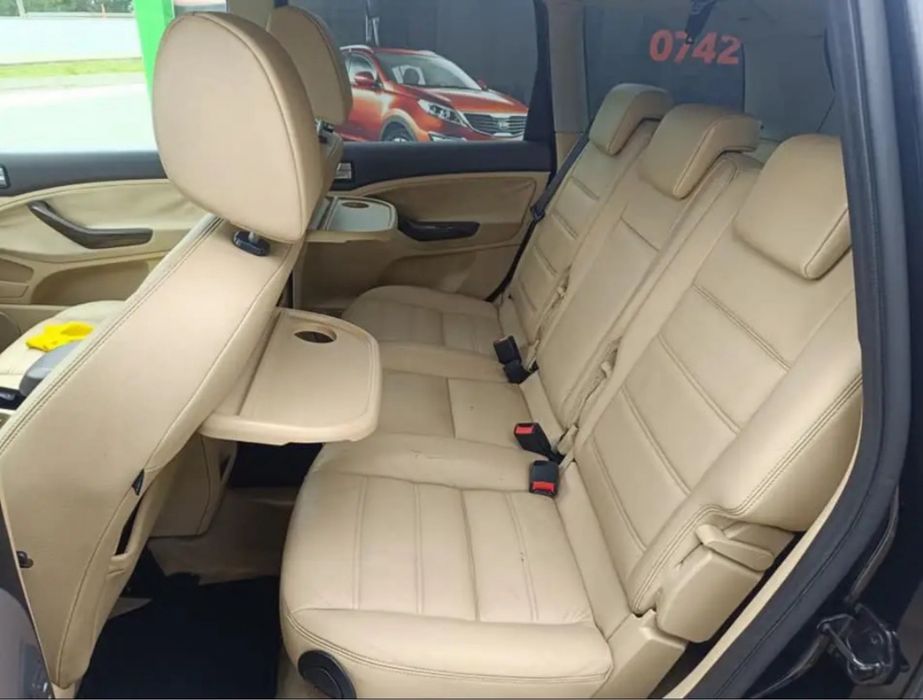 Vand ford  C -max  /model ghia