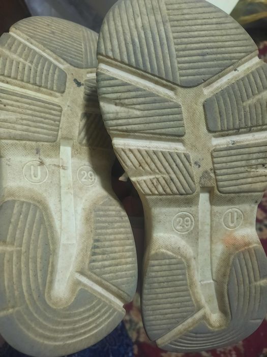 Продам туфли для девочки