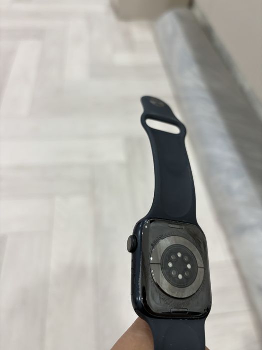 Продам Apple Watch 7 series 45 mm