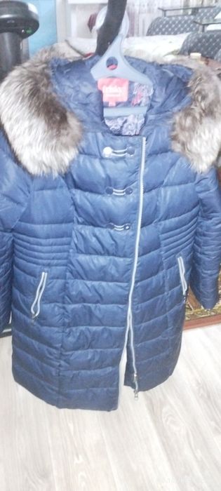 Продаю зимний пуховик