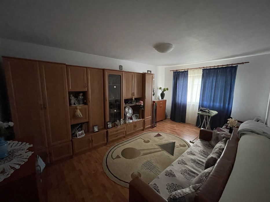 Apartament decomandat cu 2 camere