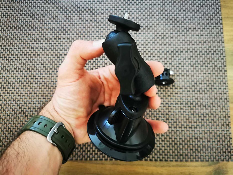 Ventuza auto moto noua Gopro / Insta / action cam / surub 1/4 filet