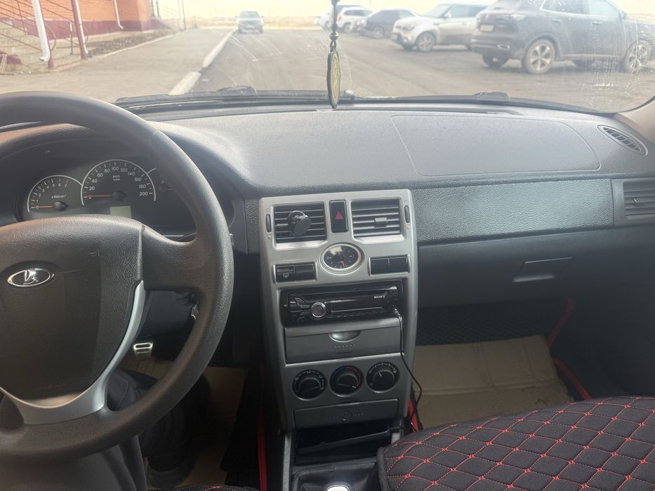 Продам приору 13 г