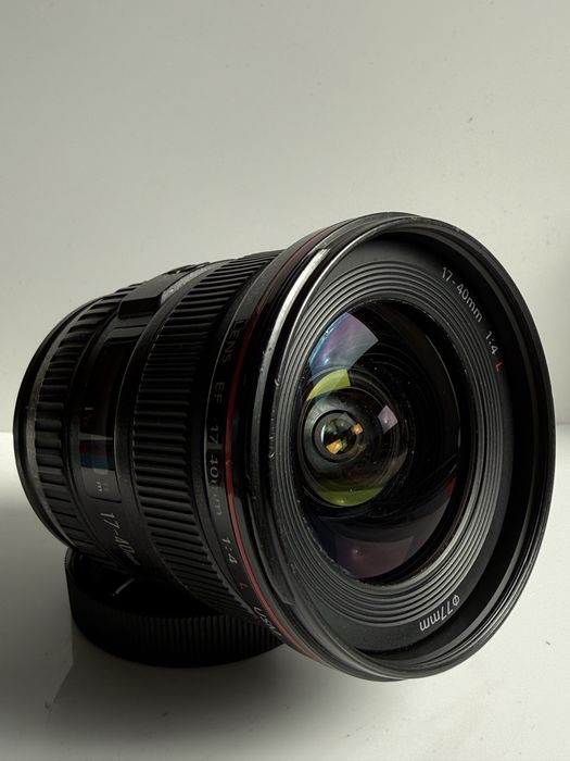 Obiectiv Canon EF 17-40mm f4