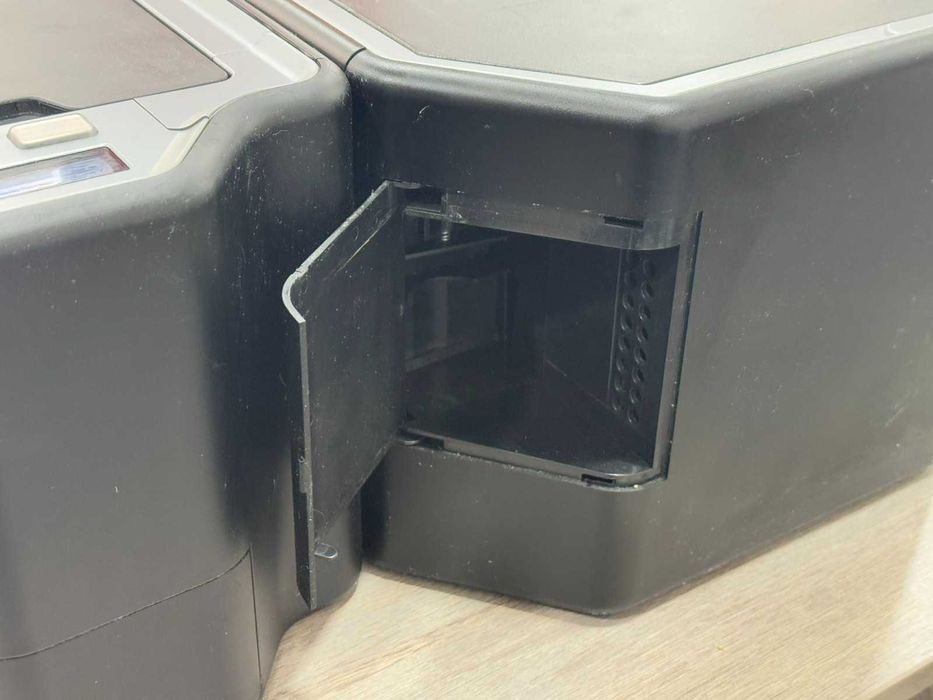 Принтер Fargo HDP5000 –принтер за картови и идентификационни карти