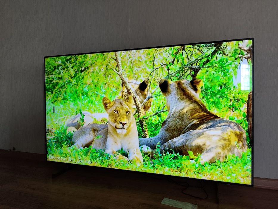 Телевизор Samsung UE 75CU8000