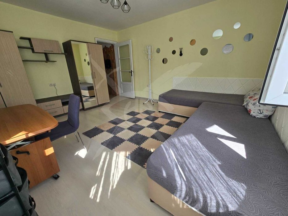 Дава се под наем Тристаен апартамент в Бургас, Център - 60 кв.м за 698.19 € - Снимка #3