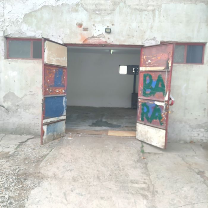 Închiriez convenabil Hala