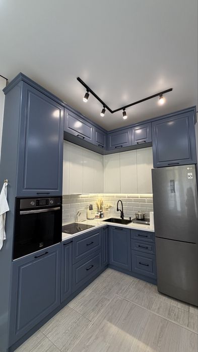 Продается углово кухонный гарнитур