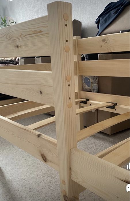 Продаю детская кроватка с матрасам