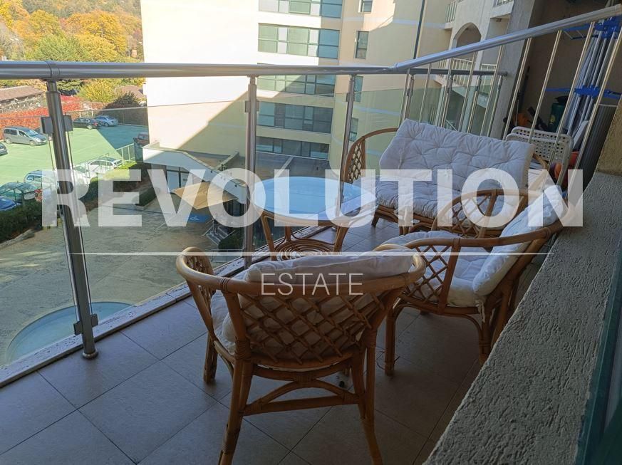 Дава се под наем Едностаен апартамент в к.к. Св.Св. Константин и Елена - 40 кв.м за 300 € - Снимка #7