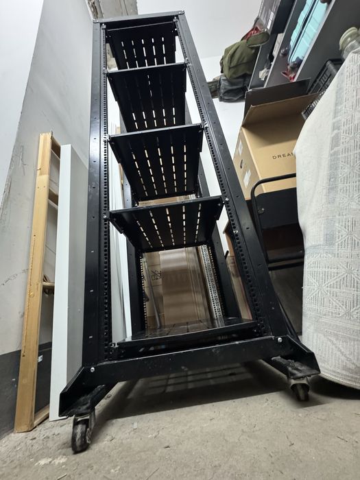 Серверная стойка шкаф Ship