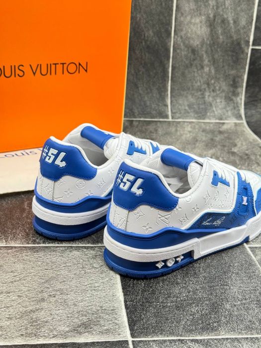 Louis Vuitton Sneakers