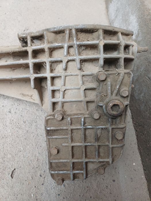 Редуктор на ниву