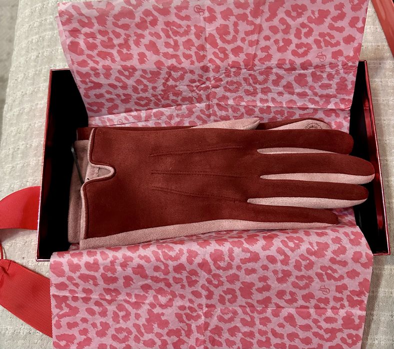 Manusi dama noi + cutie cadou