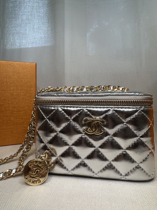 Дамска чанта CHANEL