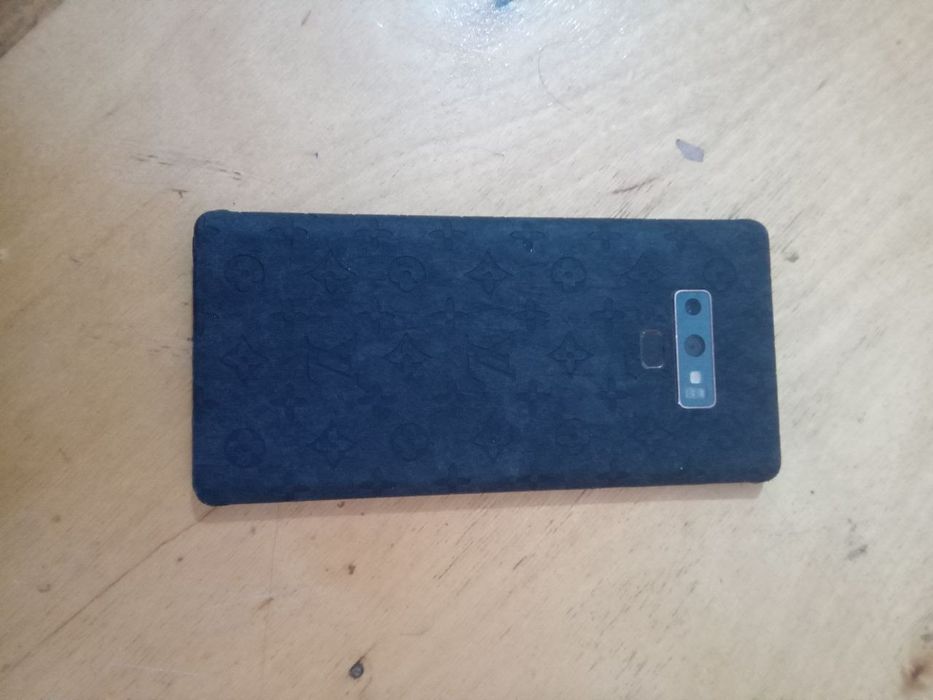Samsung galaxy note 9 128/6 usta ko‘rmagan