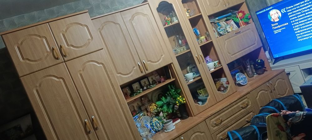 Продам стенку для зала