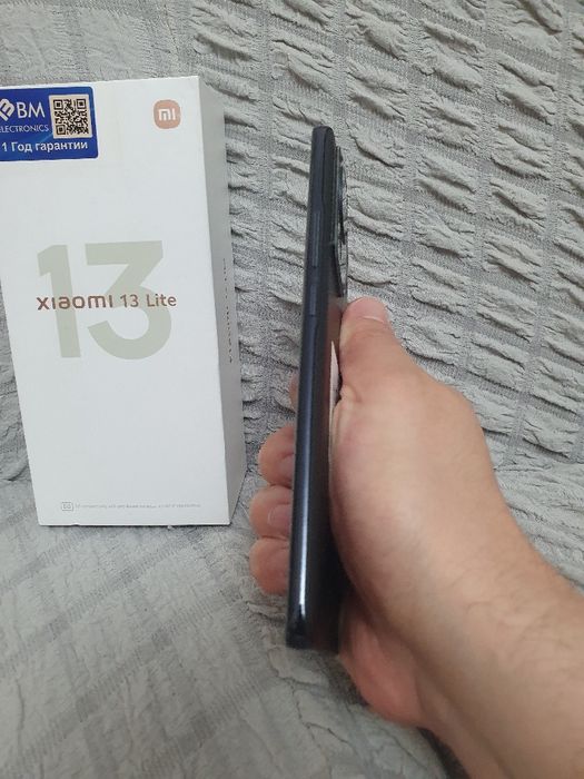 Srochna sotiladi Xiaomi 13 Lite 5G 8+8/128Gb Black Flagman Original