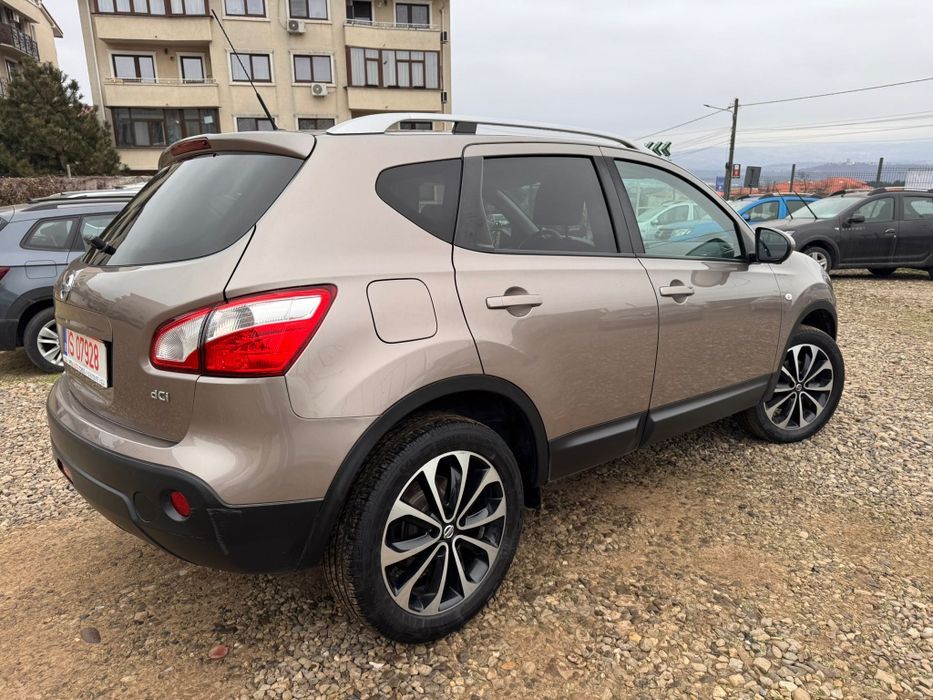 Nissan Qashqai 1,6 dci Tekna 130 cp
