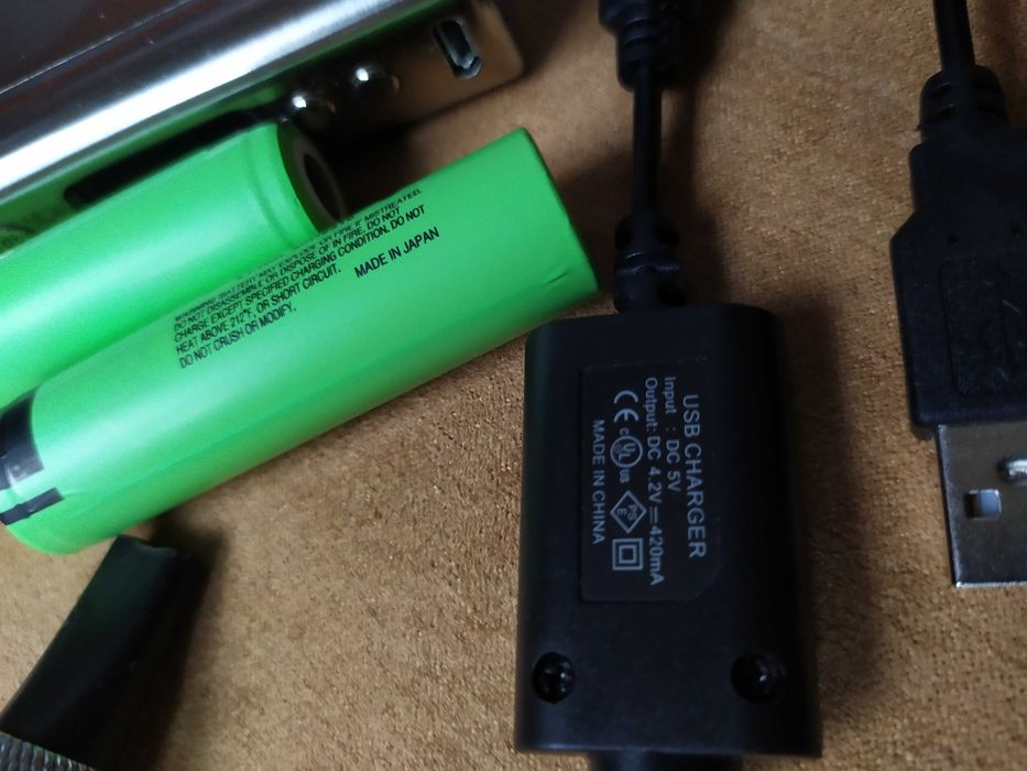 Lot tigarete electronice si accesorii