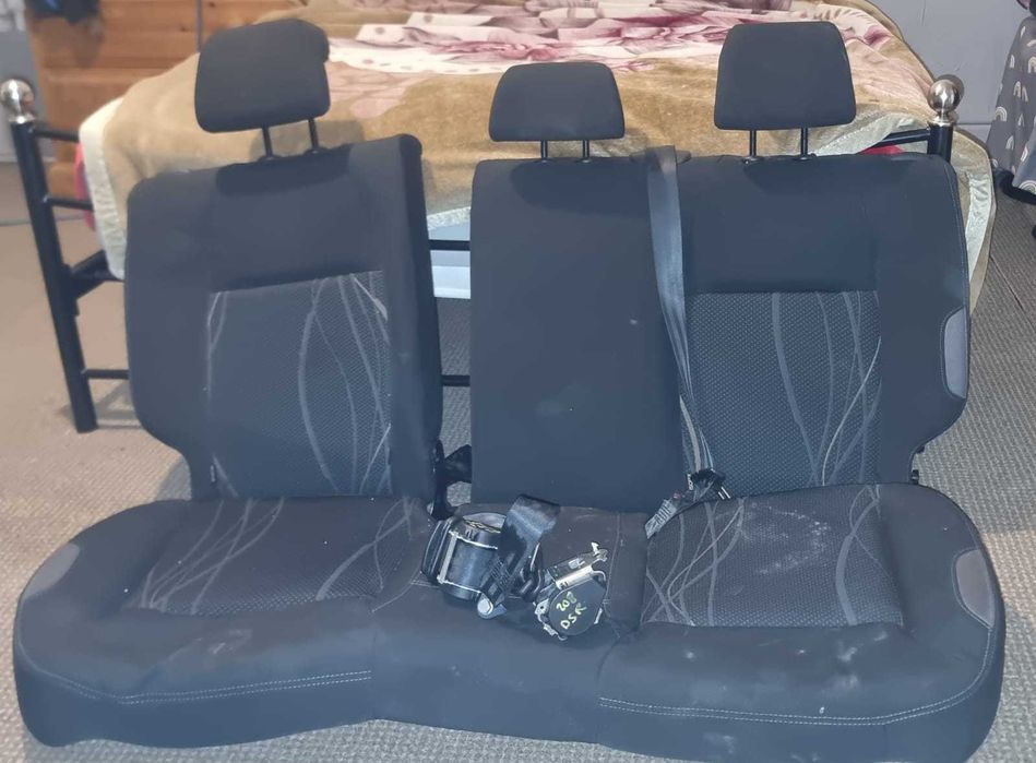 Bancheta Peugeot 208