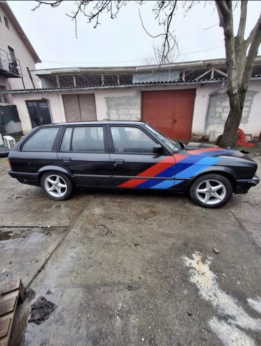Bmw e30 320i touring fara rugina