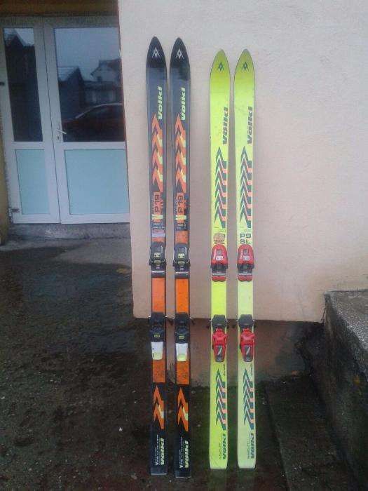 2 perechi Skiuri Germania