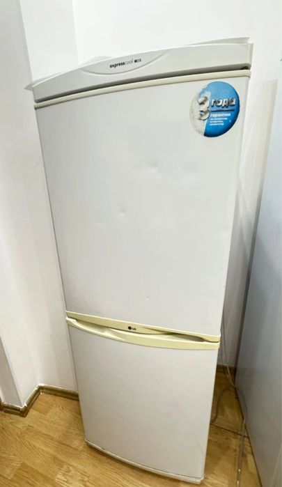 Продам холодильние