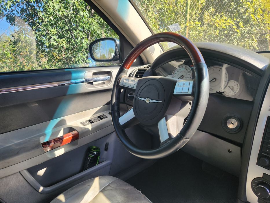 За Части Chrysler 300c 3.0 crdi автоматик 2009 година