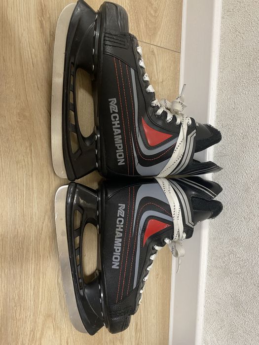 продам коньки для катка