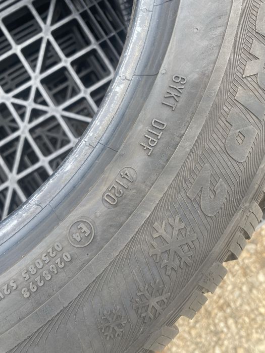 215/60/17 Семперит Зимна Един Брой