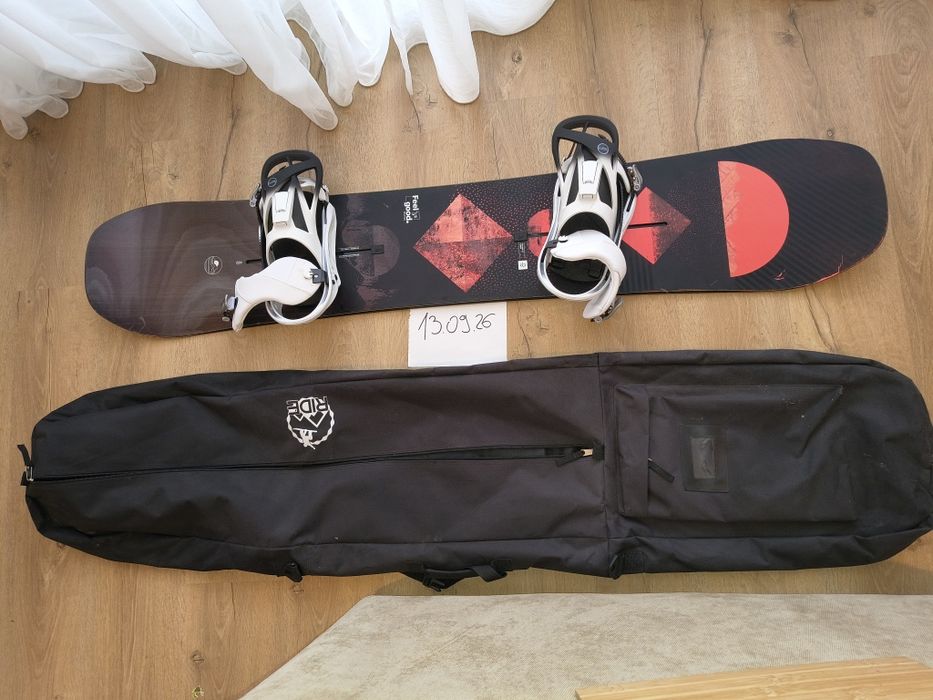 Placa Snowboard Dama Burton Feelgood + legaturi + husa inclusa
