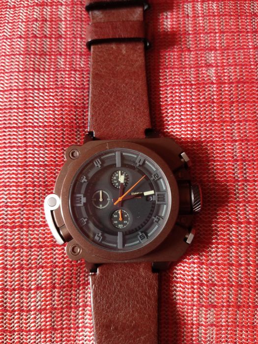 Часы Diesel DZ4245