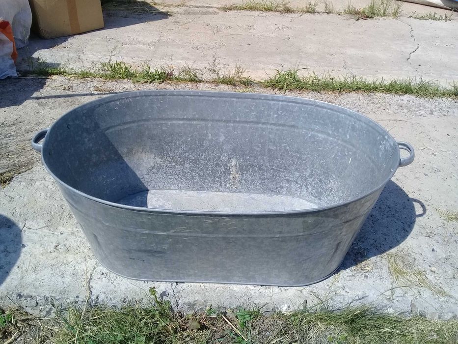 Продам кастрюли алюминевые, корыто, бидон