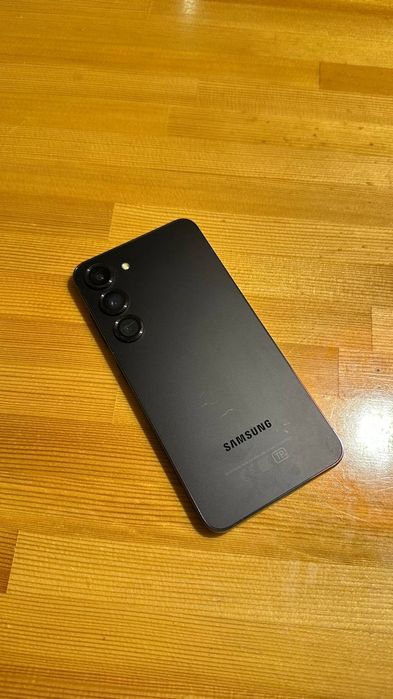 Samsung Galaxy S23 128GB, хорошее состояние