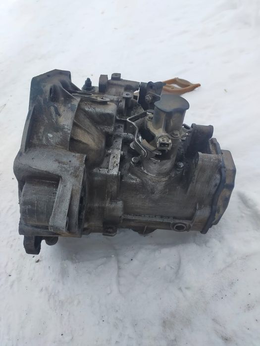 Продам скоростную коробку передач на Passat B3/B4, рабочая!