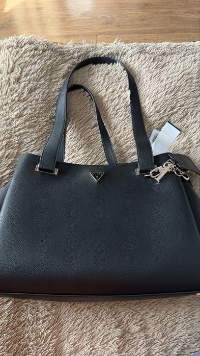 Сумка       Guess