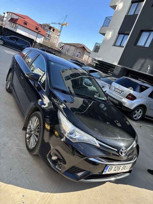 Toyota AVENSIS 2.0 Diesel 2015