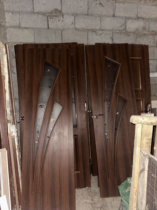 Двери бу 10.000 штук