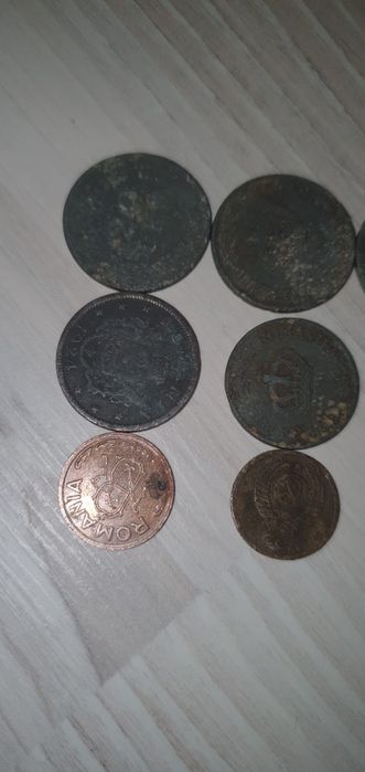 Vînd schimb aceste obiecte