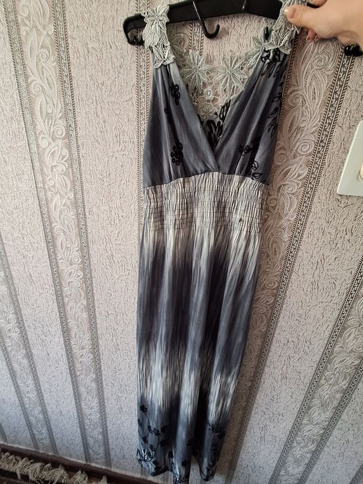 Продам женский сарафан