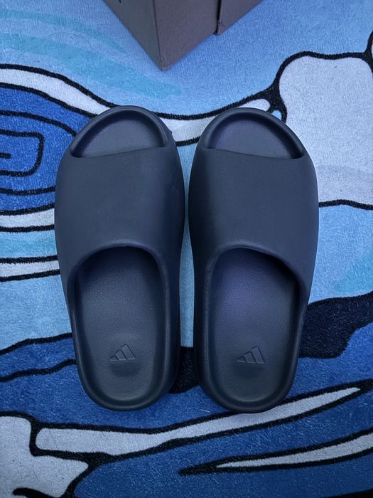 Yeezy slides Granite