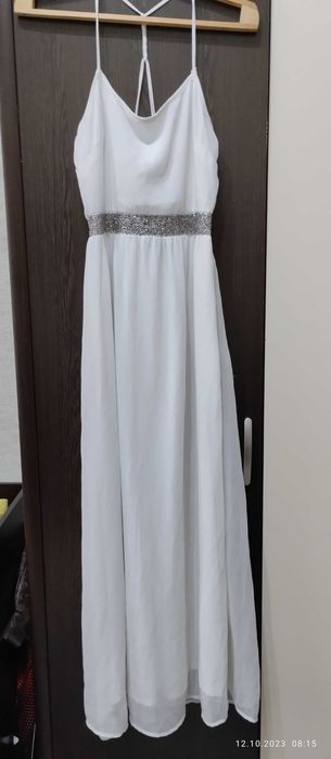 Платье нарядное в пол длинное